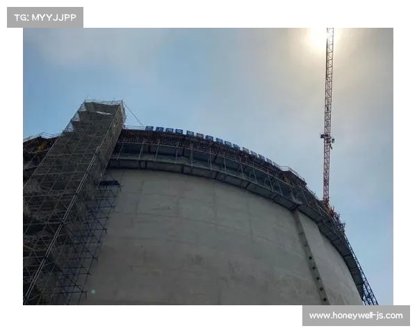 中国首座陆上LNG薄膜罐建造项目在沪签约 中国首座陆上LNG薄膜罐建造项目在沪签约